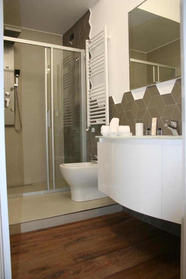 Luxury Rooms & Suites ออลเบีย ภายนอก รูปภาพ