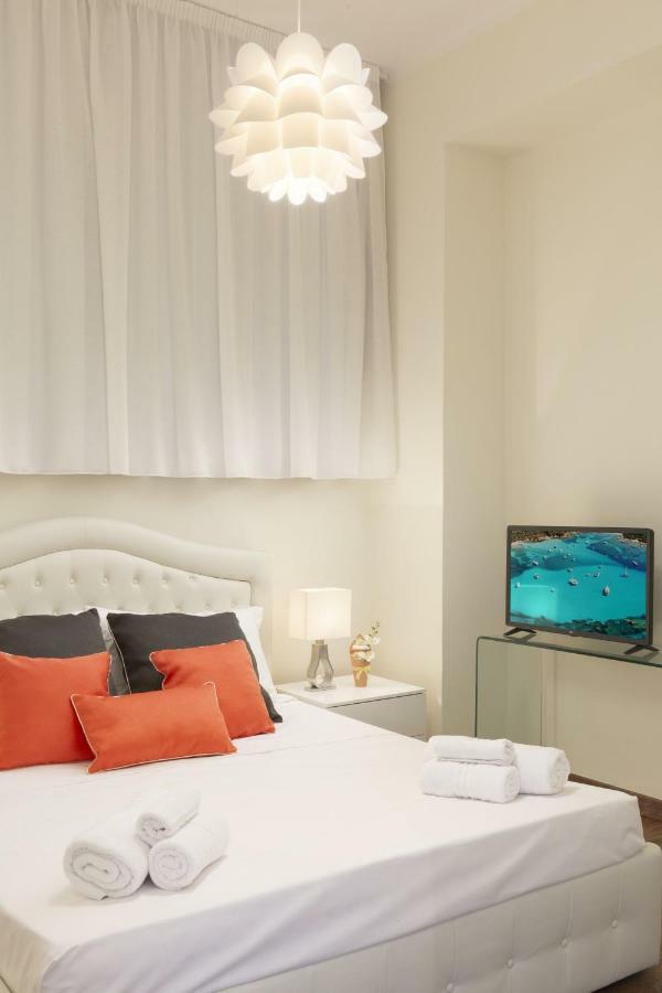 Luxury Rooms & Suites ออลเบีย ภายนอก รูปภาพ