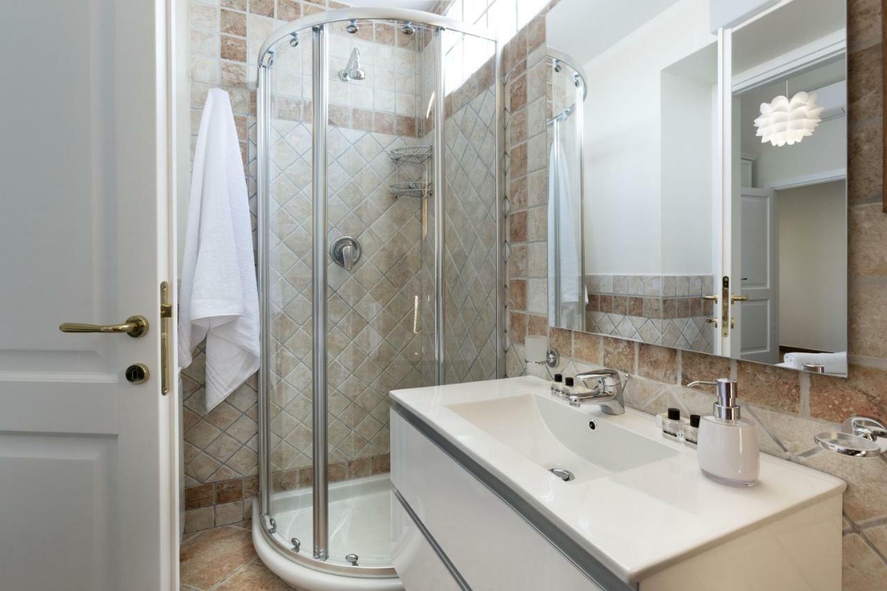 Luxury Rooms & Suites ออลเบีย ภายนอก รูปภาพ