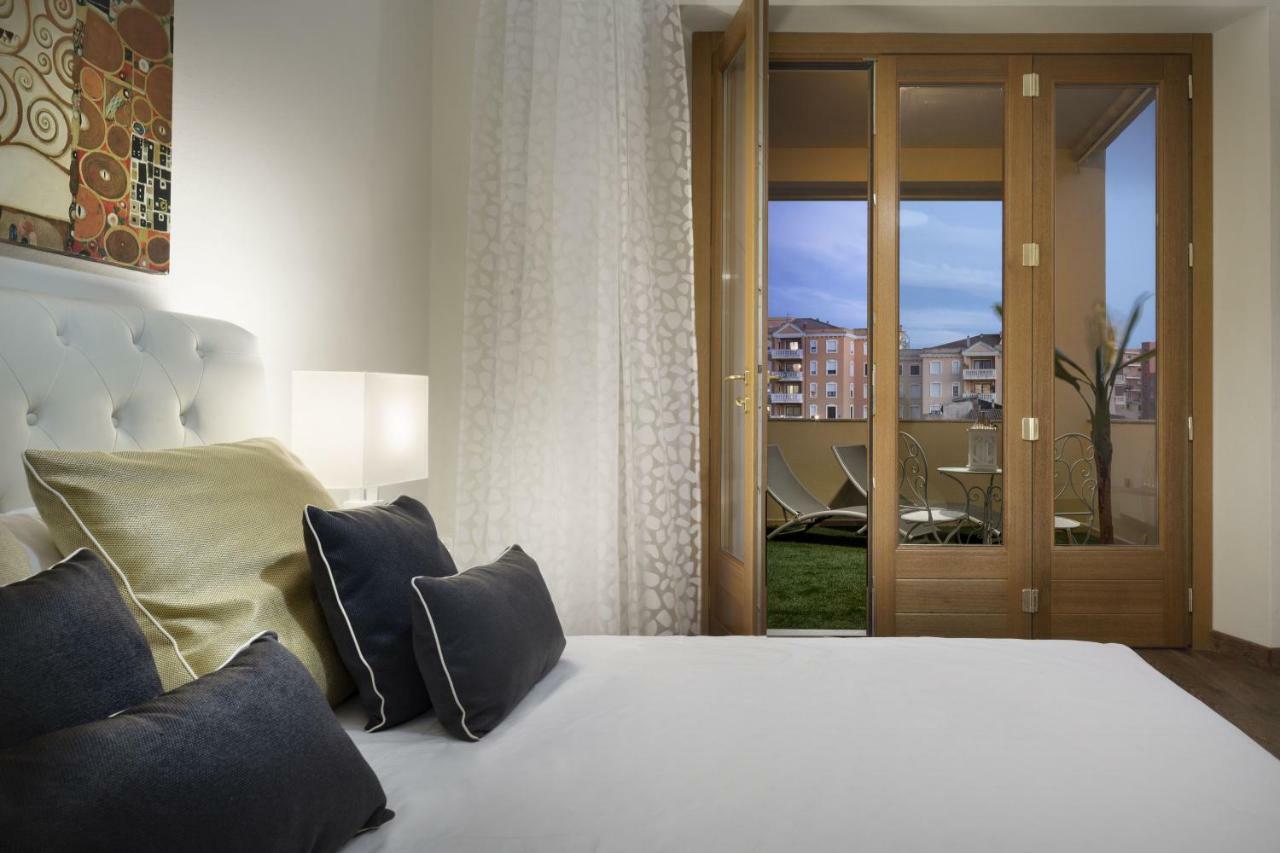 Luxury Rooms & Suites ออลเบีย ภายนอก รูปภาพ
